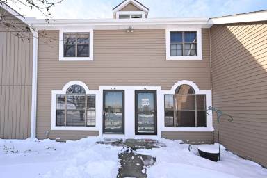 Main picture of 1124 Hampton Ln