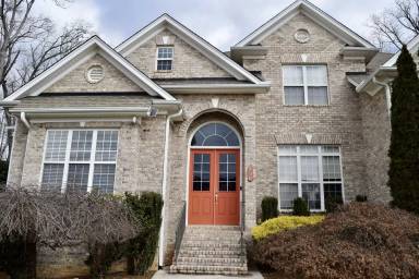 Main picture of 490 Mashie Dr