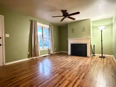 Main picture of 105 Astrid Ln