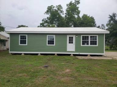 Main picture of 353 Bayou Rd
