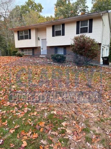 Main picture of 314 Peach Tree Cir NE