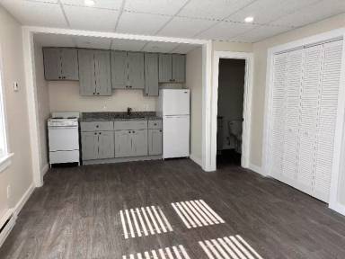 Main picture of 2034 Riverdale St