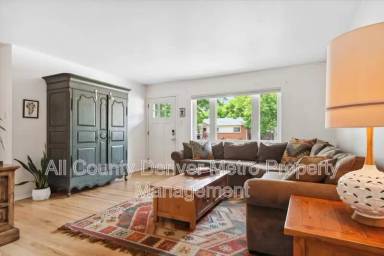 Main picture of 9686 Rensselaer Dr