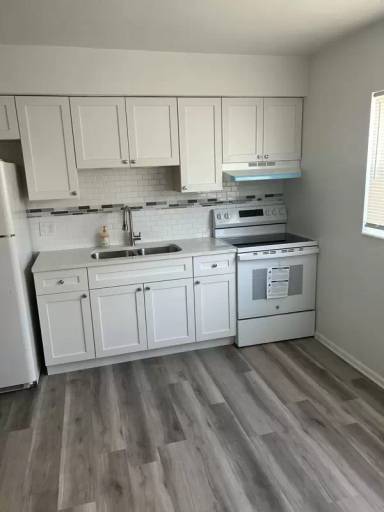 Main picture of 125 Cleveland Ave