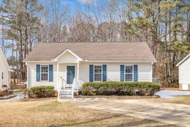 Main picture of 1245 Grovewood Dr