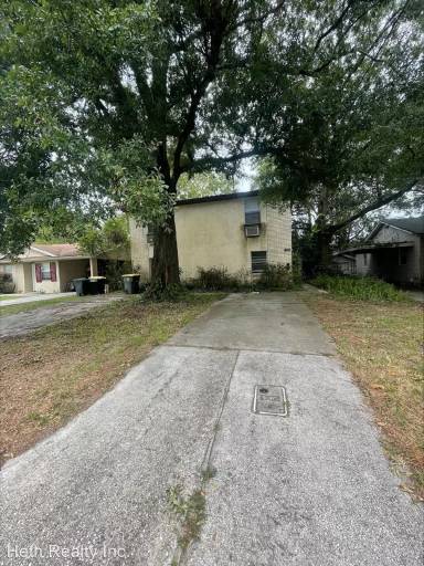 Main picture of 525 Talbot Ave
