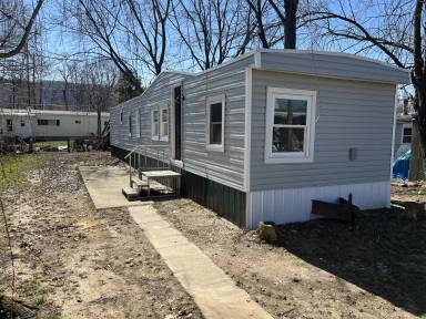 Main picture of 112 E Hazel Ave