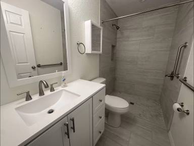 Main picture of 450 Liberty Ave