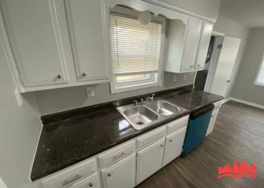 Main picture of 5303 Villa del Rey Dr