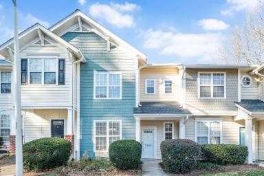 Main picture of 2204 Valley Haven Dr