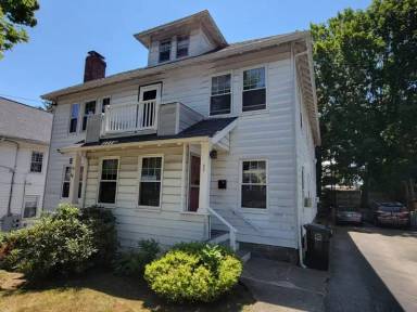 Main picture of 12 Sunnybank Rd