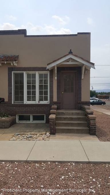Main picture of 1100 Main St