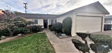 Main picture of 1114 W Alvin Ave