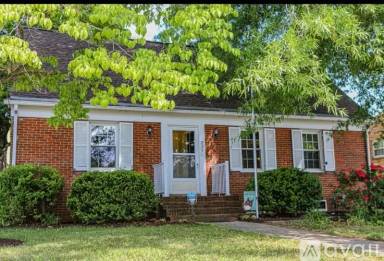 Main picture of 831 Jefferson Ave