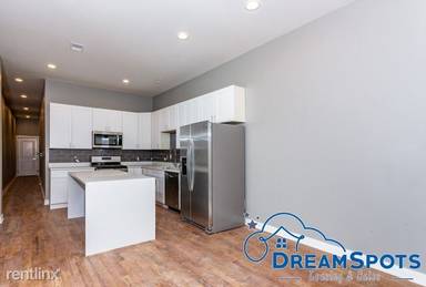 Main picture of 4710 S King Dr