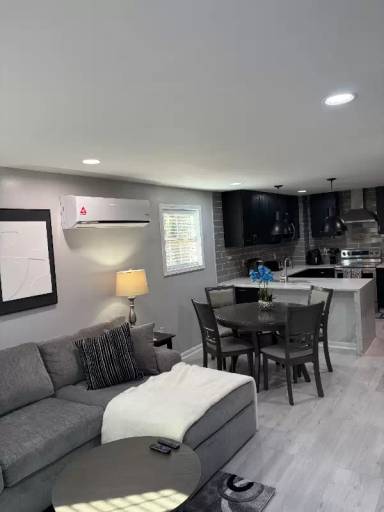 Main picture of 665 S Preston Ct