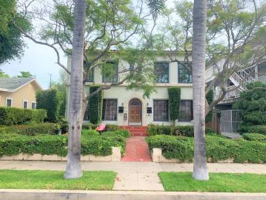 Main picture of 1032 Roswell Ave