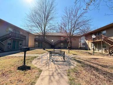 Main picture of Lioncrest Apartments