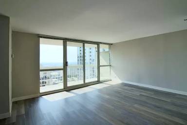 Main picture of 878 N State
