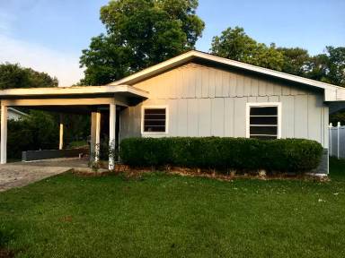 Main picture of 907 S Texas St