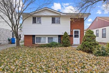 Main picture of 4938 Campbell St