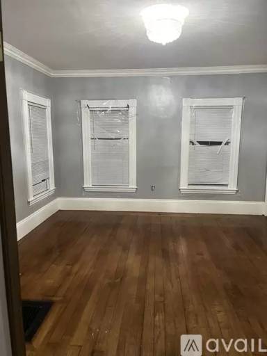 Main picture of 16 Abbott Pl