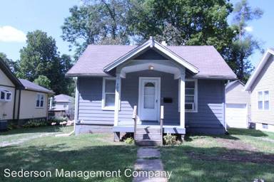 Main picture of 100 W 78th Ter