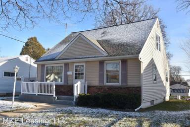 Main picture of 8031 W Herbert Ave
