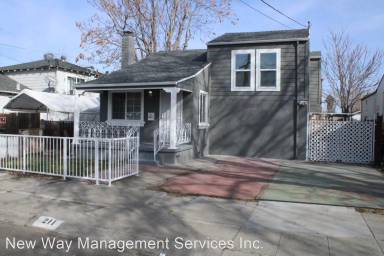 Main picture of 211 School St