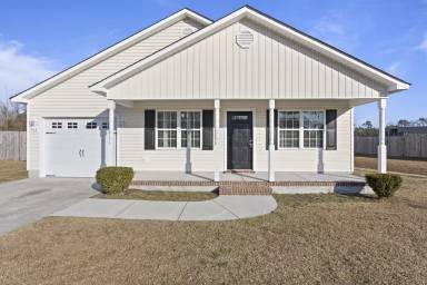 Main picture of 304 Reid Ct N