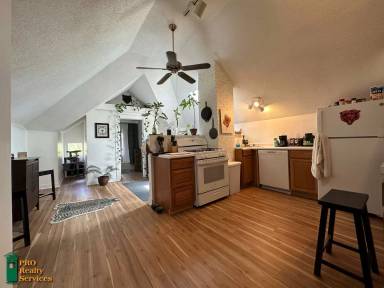 Main picture of 2315 Pleasant Ave