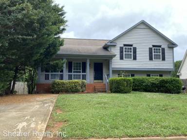 Main picture of 2924 Hosta Dr