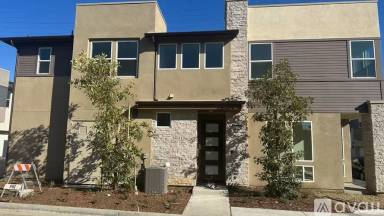 Main picture of 11051 Ardha Way