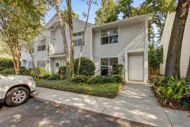 Main picture of 252 Howle Ave