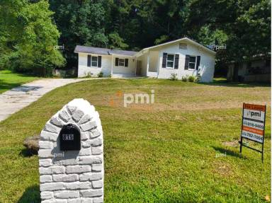Main picture of 819 Forrest Cir SE