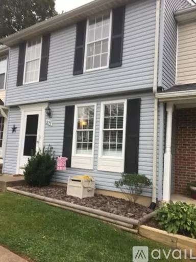 Main picture of 839 Oak Leaf Ct
