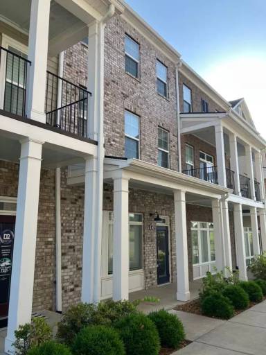 Main picture of 2400 Arden Village Dr