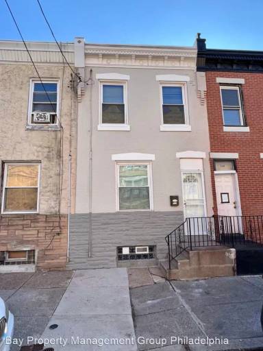 Main picture of 5121 Charles St