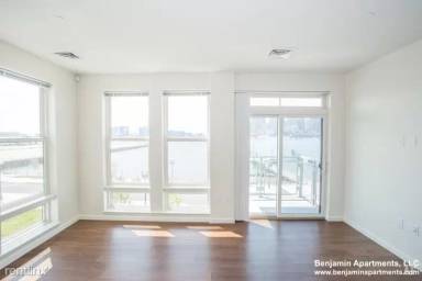 Main picture of Portside at East Pier
