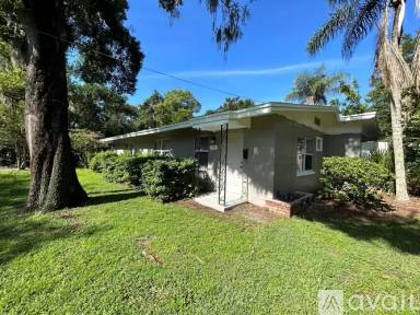 Main picture of 1104 S Mills Ave