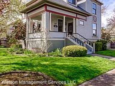 Main picture of 540 Maple St SW