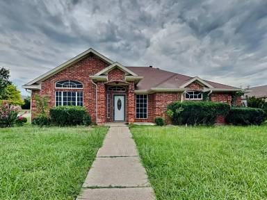 Main picture of 2719 Summerview Ln