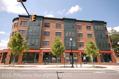 Main picture of 2101 N Monroe St