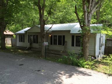 Main picture of 114 Brookhollow Dr