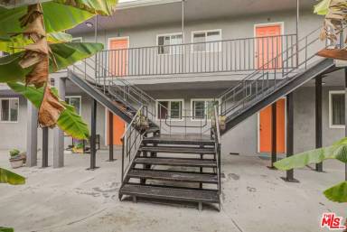 Main picture of 4309 W Adams Blvd