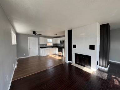 Main picture of 2003 N Delphos St