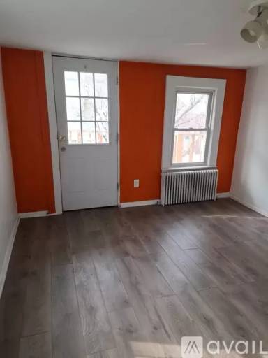 Main picture of 122 Franklin St