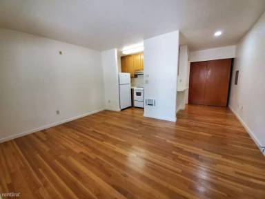 Main picture of 230 E San Salvador St