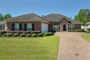 Main picture of 210 Majestic Oaks Dr