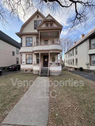 Main picture of 1075 Park Ave